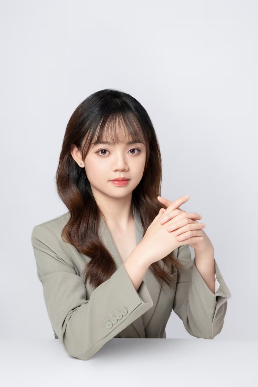 刘芳律师